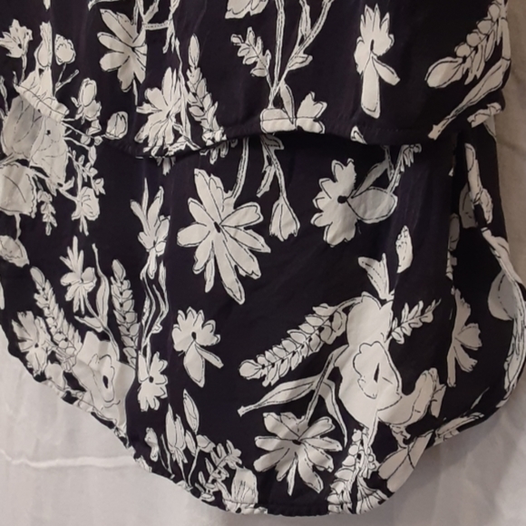Theory Hodal Floral Top Size Medium - Picture 7 of 8